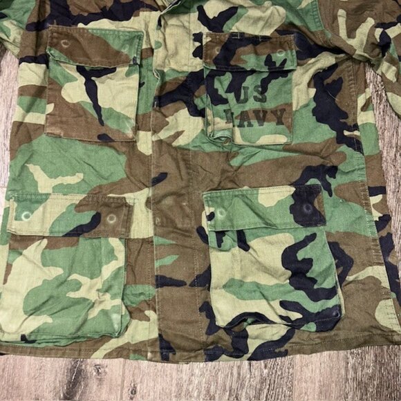 US Navy Woodland Camo Military Coat Mens Size Medium Combat Jacket - Picture 2 of 6